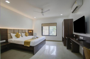 Отель StayBird - AERITH STUDIOS, Exclusive Residences, Kharadi  Пунe